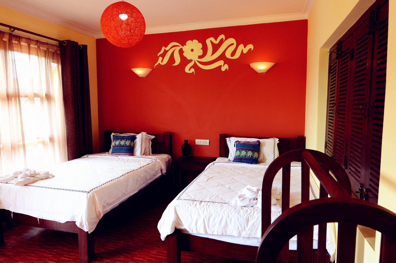 Hotel Homeland Pokhara Kültér fotó