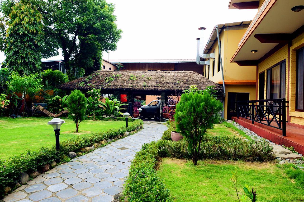 Hotel Homeland Pokhara Kültér fotó