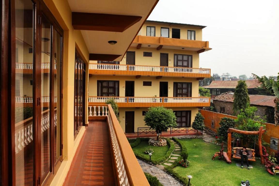Hotel Homeland Pokhara Kültér fotó