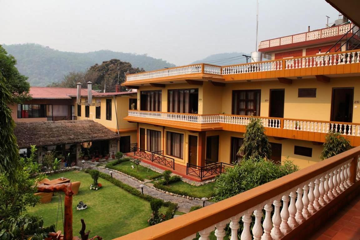 Hotel Homeland Pokhara Kültér fotó