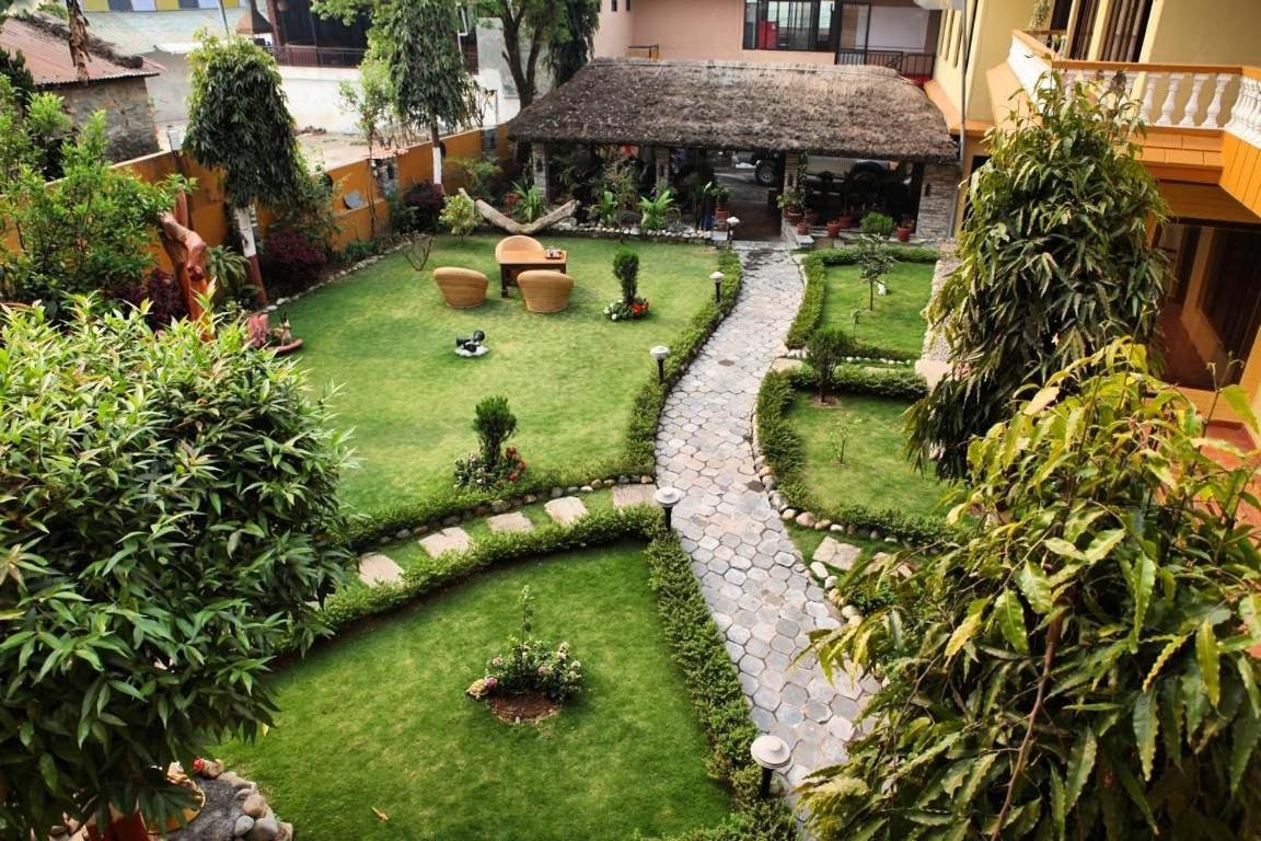 Hotel Homeland Pokhara Kültér fotó